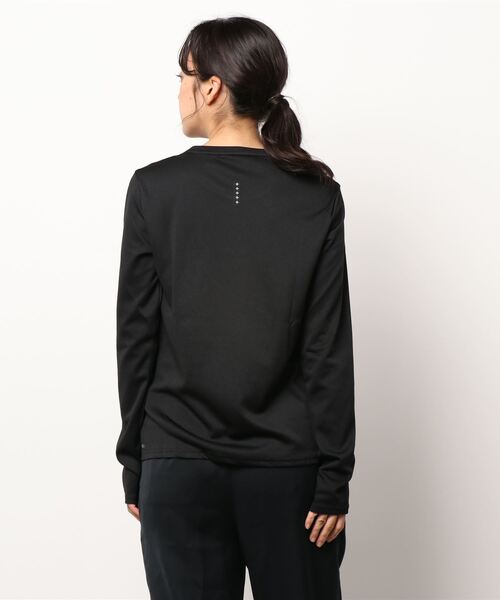 PUMA（プーマ）の「PUMA プーマ ランニング 長袖 Tシャツ ウィメンズ（Tシャツ/カットソー・レディース・ピンク系その他/ブラック・SMALL/MEDIUM/LARGE/X-LARGE）」の4枚目の写真
