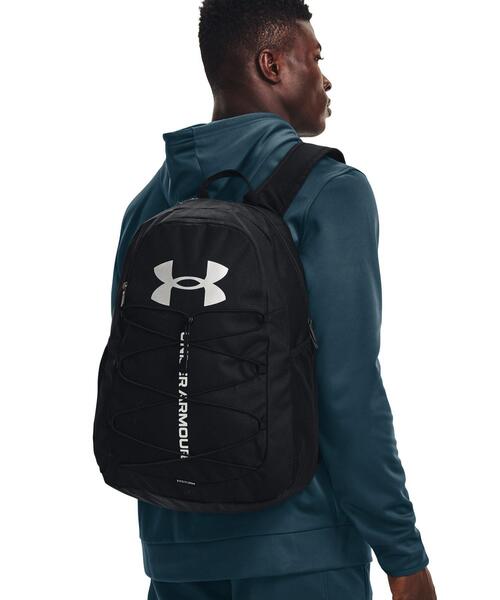 UNDER ARMOUR(アンダーアーマー)の「UAハッスル スポーツ バックパック(トレーニング/メンズ/レディース)(バックパック/リュック・レディース・ブラック/ネイビー/グレー・ONESIZE)」の4枚目の写真