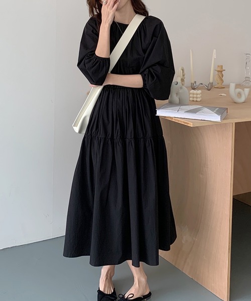 Doula Doula(ドゥーラドゥーラ)の「ギャザーティアードワンピース(ワンピース・レディース・ホワイト/ブラック/ベージュ・FREE)」の12枚目の写真