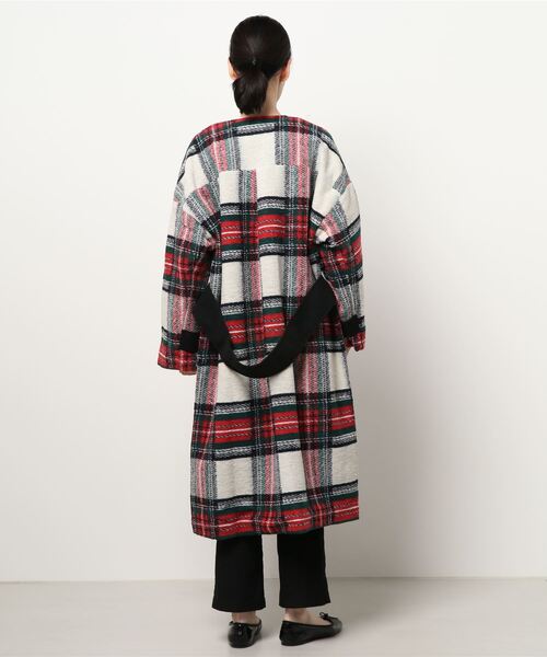 zootie（ズーティー）の「オリジナルチェック柄 ウール混 バックベルト ノーカラーコート（ノーカラーコート・レディース・チェック・フリー）」の7枚目の写真