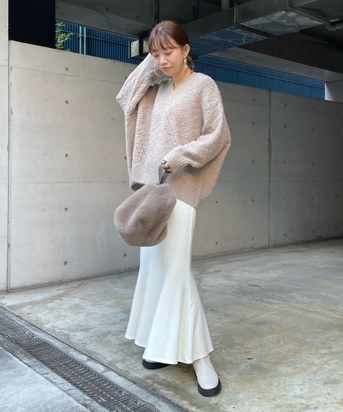 DouDou(ドゥドゥ)の「柄編みVネックプルオーバー(ニット/セーター・レディース・ベージュ/オフホワイト・FREE)」の17枚目の写真