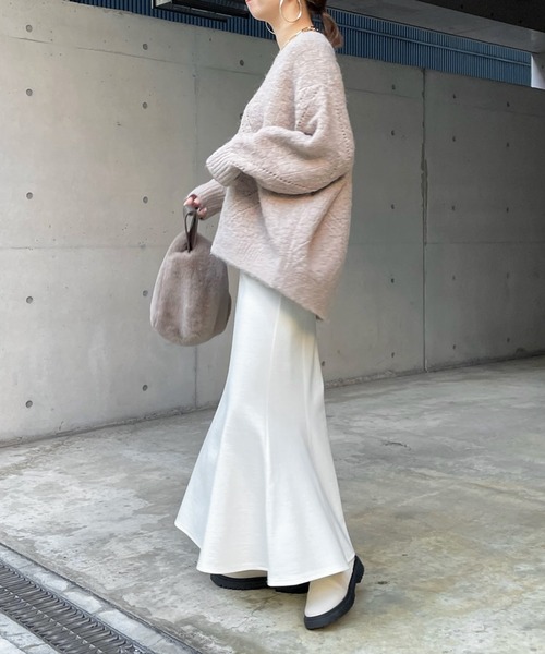 DouDou(ドゥドゥ)の「柄編みVネックプルオーバー(ニット/セーター・レディース・ベージュ/オフホワイト・FREE)」の19枚目の写真