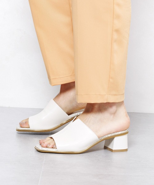 HIMIKO（ヒミコ）の「【HIMIKO】ミュールサンダル/621225（サンダル・レディース・ブラック/ベージュ/ピンク/アイボリー・22.5cm/23.5cm/24.5cm/23.0cm/24.0cm/25.0cm/22.0cm/25.5cm/21.5cm）」の16枚目の写真