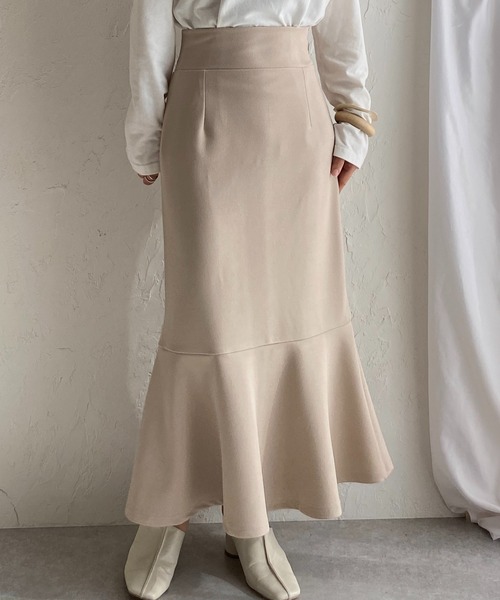 She's Closet(シーズクローゼット)の「ハイウエスト裾フレアロングマーメイドスカート(スカート・レディース・ブラック/グリーン/ピンク/レッド/グレイッシュベージュ/ブルー・FREE)」の3枚目の写真