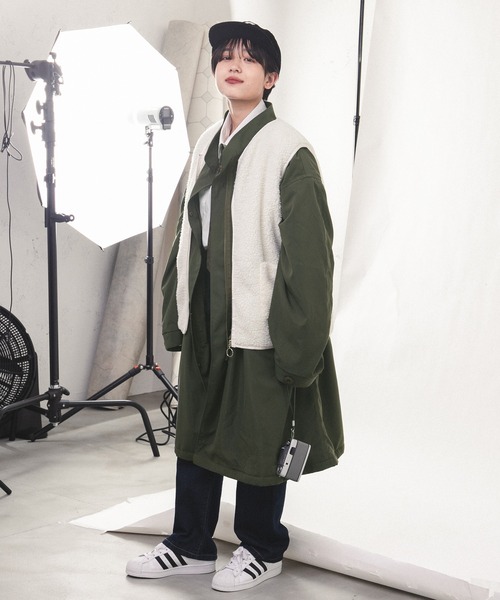 kutir(クティール)の「ジップボアベスト(ベスト・レディース・チャコールグレー/アイボリー・FREE)」の18枚目の写真