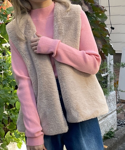 w closet（ダブルクローゼット）の「ハイネックリブニット（ニット/セーター・レディース・スミクロ/オフホワイト/ミント/ホワイト系その他/ピンク/サックスブルー/ブラック・FREE）」の7枚目の写真