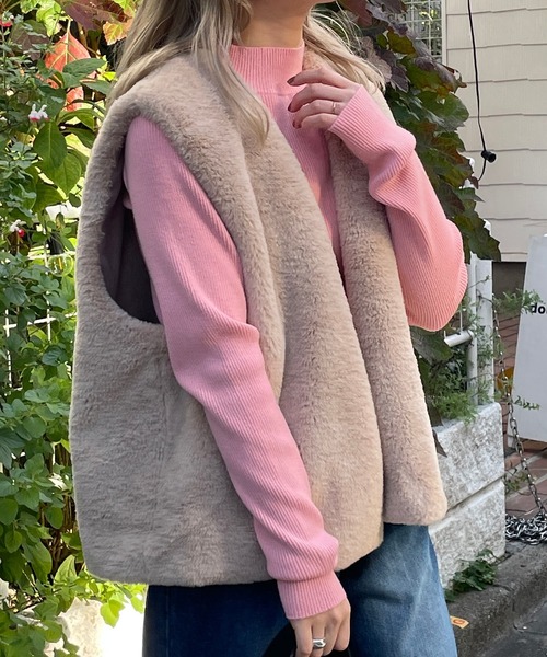 w closet（ダブルクローゼット）の「ハイネックリブニット（ニット/セーター・レディース・スミクロ/オフホワイト/ミント/ホワイト系その他/ピンク/サックスブルー/ブラック・FREE）」の16枚目の写真