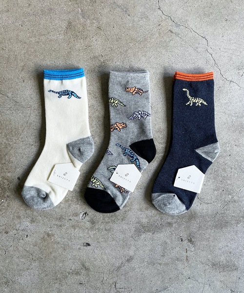 SHIZUTA（シズタ）の「SZT:靴下 キッズ ボーイスソックス 3足セット（ソックス/靴下・キッズ・ネイビー/グレー/グリーン/ベージュ・S/M）」の2枚目の写真