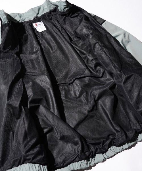 C.E.L.STORE（セルストア）の「US MILITARY/ユーエスミリタリー ARMY TRAINING JACKET アーミートレーニングジャケットデッドストック（ブルゾン・メンズ・グレー・LARGE/X-LARGE/XXX-LARGE）」の9枚目の写真