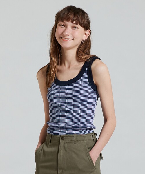 TOMORROWLAND （トゥモローランド）の「シルキーコットンランダムリブ タンクトップ（タンクトップ・レディース・ライトブルー/ネイビー/ホワイト系その他/レッド系その他2・S）」の4枚目の写真