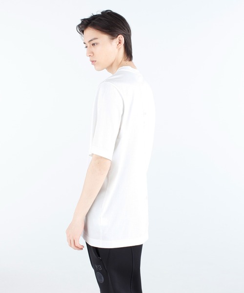 Y-3(ワイスリー)の「U CH1 COMMERATIVE SS TEE(Tシャツ/カットソー・メンズ・ライトホワイト・SMALL/MEDIUM/LARGE/X-LARGE/XX-LARGE/X-SMALL/XX-SMALL)」の14枚目の写真