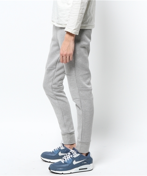 NIKE（ナイキ）の「NIKE / テック フリース パンツ（その他パンツ・メンズ・グレー/ブラック・LARGE/SMALL/MEDIUM）」の12枚目の写真