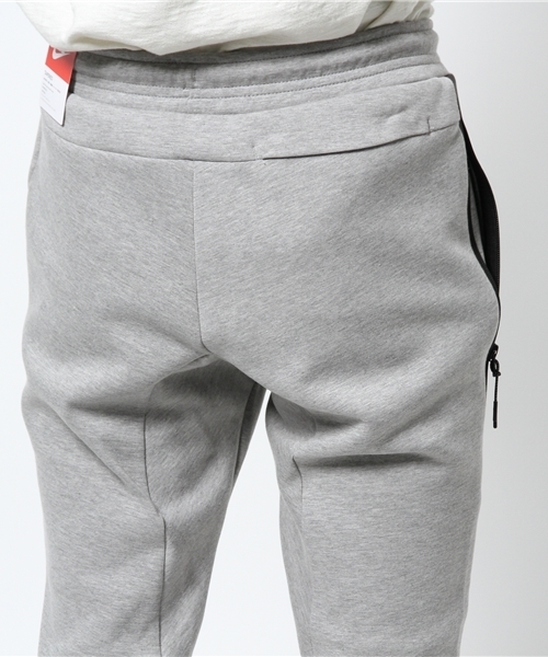 NIKE（ナイキ）の「NIKE / テック フリース パンツ（その他パンツ・メンズ・グレー/ブラック・LARGE/SMALL/MEDIUM）」の16枚目の写真