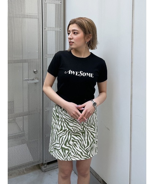 ENVYM(アンビー)の「コンパクトグラフィックTEE(Tシャツ/カットソー・レディース・ホワイト/ブラック/その他・FREE)」の11枚目の写真
