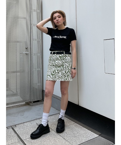 ENVYM(アンビー)の「コンパクトグラフィックTEE(Tシャツ/カットソー・レディース・ホワイト/ブラック/その他・FREE)」の14枚目の写真