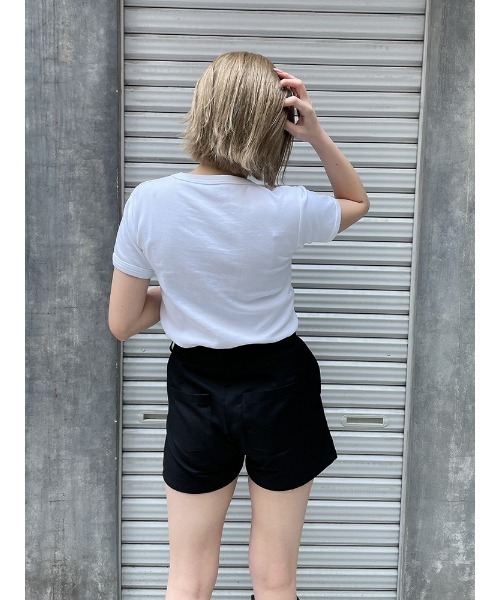 ENVYM(アンビー)の「コンパクトグラフィックTEE(Tシャツ/カットソー・レディース・ホワイト/ブラック/その他・FREE)」の16枚目の写真