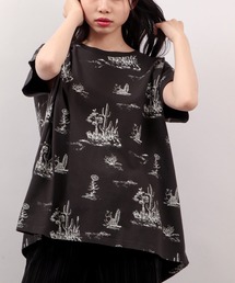 FUNALIVE（ファンアライブ）の「Ladies apparel  総柄プリントノースリーブTシャツ（Tシャツ/カットソー）」