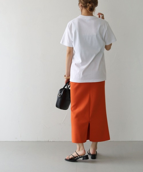 HER CLOSET(ハークローゼット)の「【shemoshelly】5.6オンスユニークランドリーロゴTシャツ(Tシャツ/カットソー・レディース・ホワイト/ブラック・S/M/L)」の14枚目の写真