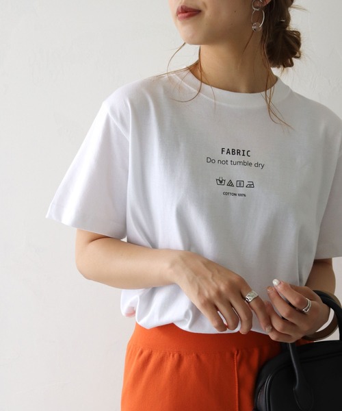HER CLOSET(ハークローゼット)の「【shemoshelly】5.6オンスユニークランドリーロゴTシャツ(Tシャツ/カットソー・レディース・ホワイト/ブラック・S/M/L)」の16枚目の写真