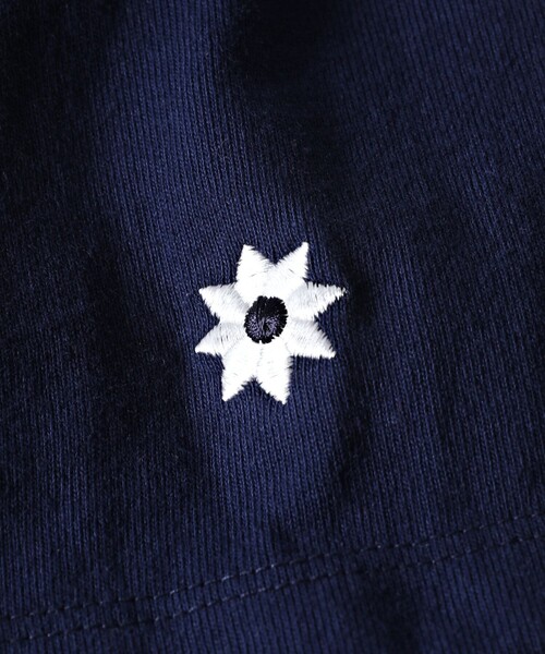 Firsthand(ファーストハンド)の「NICK GEAR/ニックギア SP ARCH LOGO TEE / ワンポイント刺繍ロゴプリントTシャツ(Tシャツ/カットソー・メンズ・ホワイト/ネイビー/グレー・S/M/L/XL)」の10枚目の写真