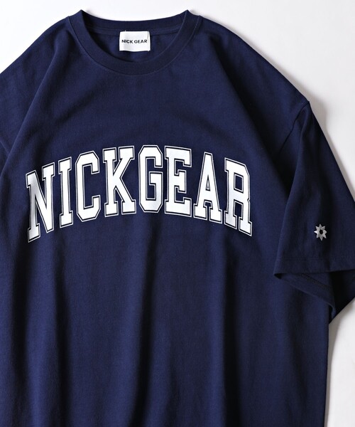 Firsthand(ファーストハンド)の「NICK GEAR/ニックギア SP ARCH LOGO TEE / ワンポイント刺繍ロゴプリントTシャツ(Tシャツ/カットソー・メンズ・ホワイト/ネイビー/グレー・S/M/L/XL)」の15枚目の写真