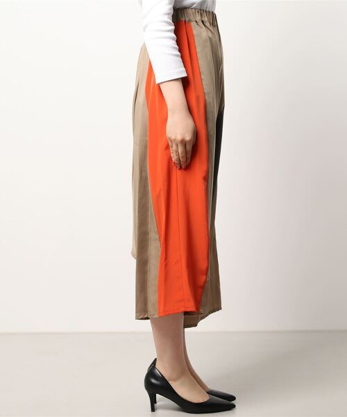 gomme（ゴム）の「エクセルツイル　切替サルエルパンツ（その他パンツ・レディース・ブラック/ベージュ・MEDIUM）」の17枚目の写真