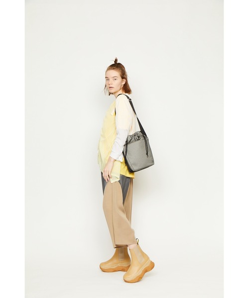 gomme（ゴム）の「エクセルツイル　切替サルエルパンツ（その他パンツ・レディース・ブラック/ベージュ・MEDIUM）」の4枚目の写真