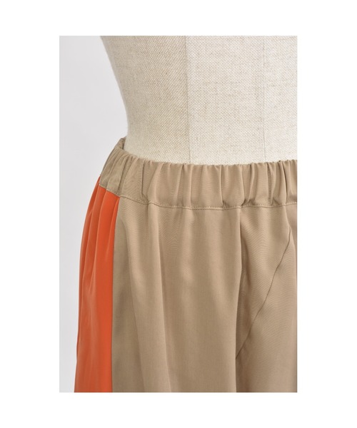 gomme（ゴム）の「エクセルツイル　切替サルエルパンツ（その他パンツ・レディース・ブラック/ベージュ・MEDIUM）」の15枚目の写真