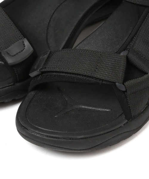 GLOBAL WORK(グローバルワーク)の「ラクエアトレイルサンダル/273243(サンダル・メンズ・ブラック/グリーン・MEDIUM/LARGE)」の3枚目の写真