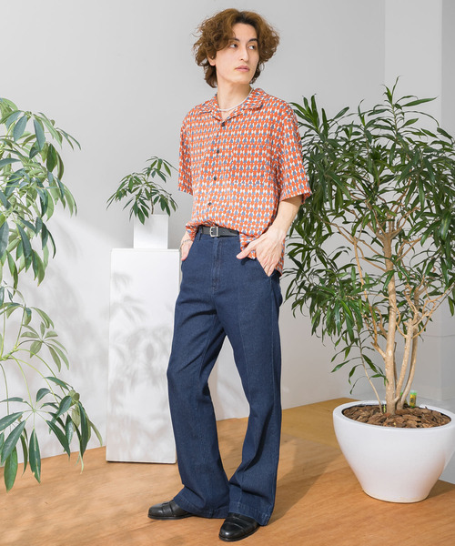 HEYUMM（ヘユム）の「センタープレスフレアデニムパンツ（デニムパンツ・レディース・ワンウォッシュ/インディゴブルー/ブラック・SMALL/MEDIUM）」の20枚目の写真