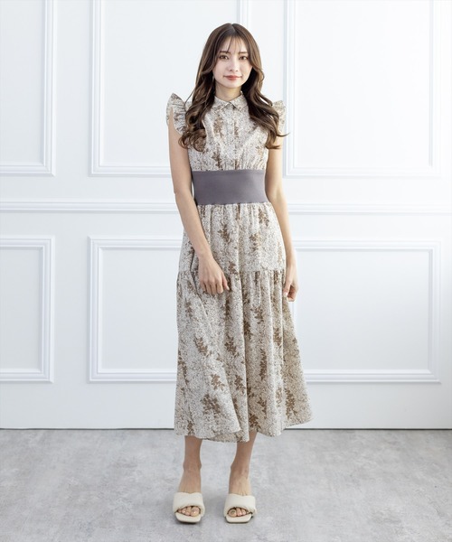 clear（クリア）の「花柄ノースリーブウエスト切替シャツ