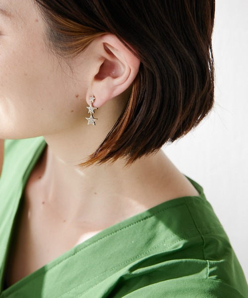 ear PAPILLONNER（イアパピヨネ）の「スリースターイヤリング（イヤリング・レディース・ゴールド・FREE）」の6枚目の写真