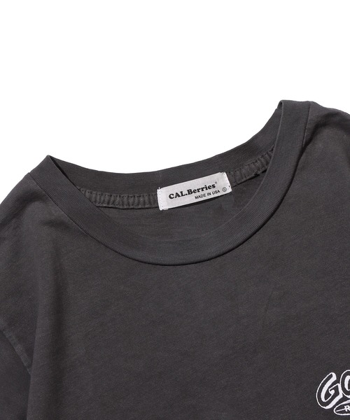 CAL.Berries(カルベリーズ)の「CAL.Berries/カルベリーズ PRINT Tee Tシャツ バックプリント(Tシャツ/カットソー・メンズ・オフホワイト/ブラック・S/L/M)」の3枚目の写真