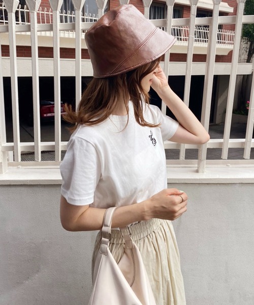 one after another NICE CLAUP(ワンアフターアナザーナイスクラップ)の「【2022AWアイテム】フェイクレザークローシュハット(ハット・レディース・ブラウン/ダークブラウン/ベージュ・FREE)」の17枚目の写真