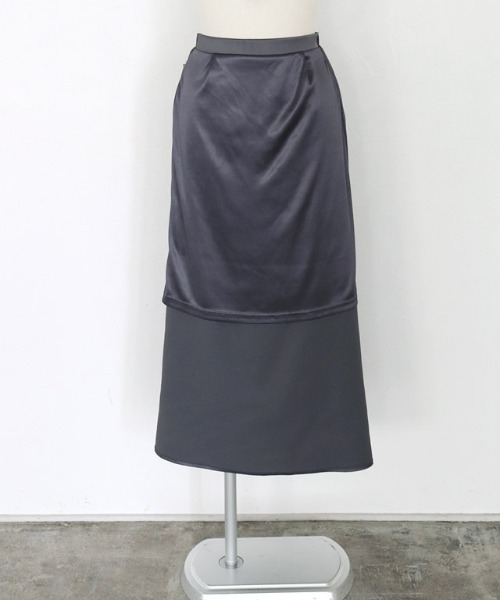Pierrot(ピエロ)の「サテンナロースカート ロング丈(スカート・レディース・ブラック/イエロー/ベージュ系その他/スモークピンク/チャコール・M/L)」の20枚目の写真