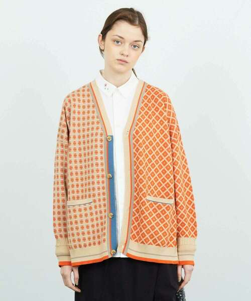 FRAPBOIS(フラボア)の「コモンカーデ(カーディガン/ボレロ・レディース・ベージュ/ブラック・1/2)」の1枚目の写真