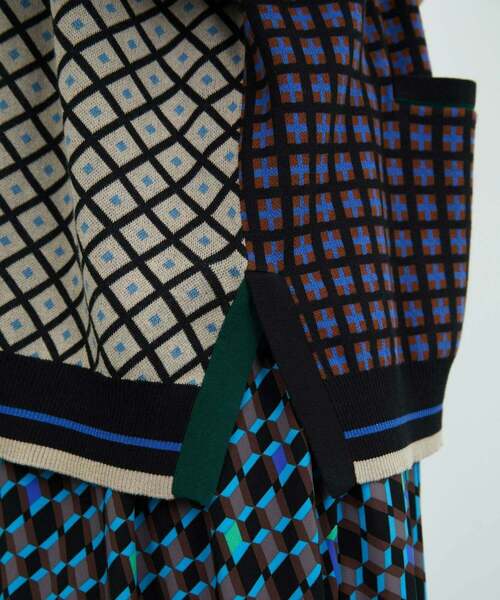 FRAPBOIS(フラボア)の「コモンカーデ(カーディガン/ボレロ・レディース・ベージュ/ブラック・1/2)」の11枚目の写真