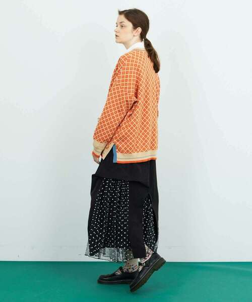 FRAPBOIS(フラボア)の「コモンカーデ(カーディガン/ボレロ・レディース・ベージュ/ブラック・1/2)」の15枚目の写真