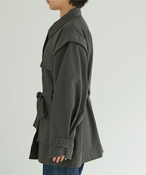 Doux archives（ドゥアルシーヴ）の「スイッチスリーブミリタリージャケット（ミリタリージャケット・レディース・チャコールグレー/ベージュ/カーキ・FREE）」の15枚目の写真