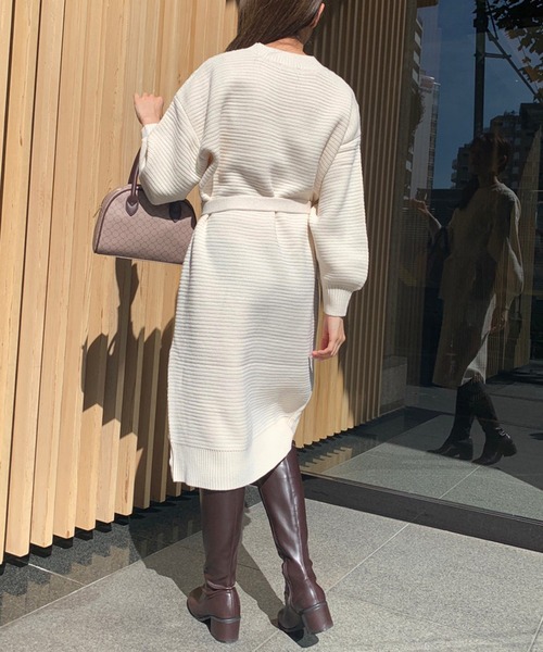 OLIVE des OLIVE(オリーブデオリーブ)の「【WEB限定カラー有】ケーブルニットワンピース(ワンピース・レディース・ピンク/ベージュ/オフホワイト/サックスブルー/ラベンダー・FREE)」の15枚目の写真