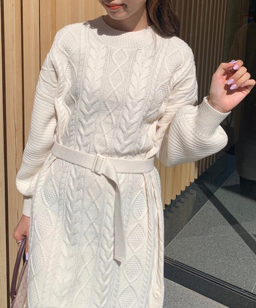 OLIVE des OLIVE(オリーブデオリーブ)の「【WEB限定カラー有】ケーブルニットワンピース(ワンピース・レディース・ピンク/ベージュ/オフホワイト/サックスブルー/ラベンダー・FREE)」の16枚目の写真