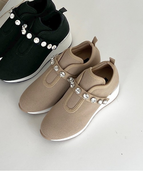 EVOL（イーボル）の「ビジューベルトヒールアップスニーカー