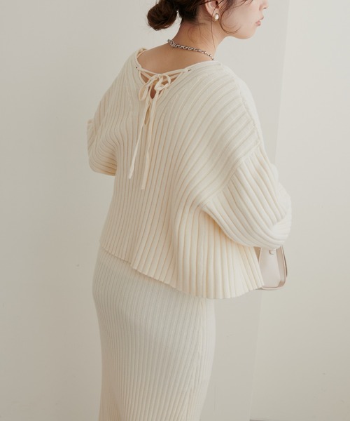 natural couture(ナチュラルクチュール)の「WEB限定/2022AWアイテム/ワイドリブニットワンピースセット(ワンピース・レディース・チャコールグレー/オフホワイト/グリーン/モカ・FREE)」の9枚目の写真