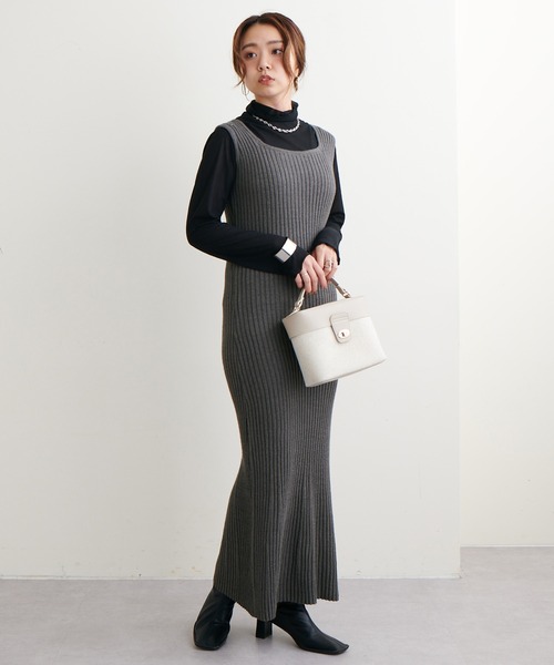 natural couture(ナチュラルクチュール)の「WEB限定/2022AWアイテム/ワイドリブニットワンピースセット(ワンピース・レディース・チャコールグレー/オフホワイト/グリーン/モカ・FREE)」の16枚目の写真
