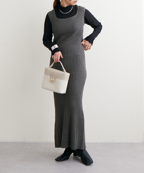 natural couture(ナチュラルクチュール)の「WEB限定/2022AWアイテム/ワイドリブニットワンピースセット(ワンピース・レディース・チャコールグレー/オフホワイト/グリーン/モカ・FREE)」の15枚目の写真