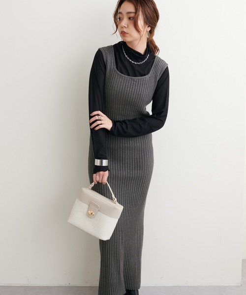 natural couture(ナチュラルクチュール)の「WEB限定/2022AWアイテム/ワイドリブニットワンピースセット(ワンピース・レディース・チャコールグレー/オフホワイト/グリーン/モカ・FREE)」の17枚目の写真