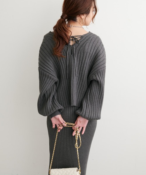 natural couture(ナチュラルクチュール)の「WEB限定/2022AWアイテム/ワイドリブニットワンピースセット(ワンピース・レディース・チャコールグレー/オフホワイト/グリーン/モカ・FREE)」の14枚目の写真