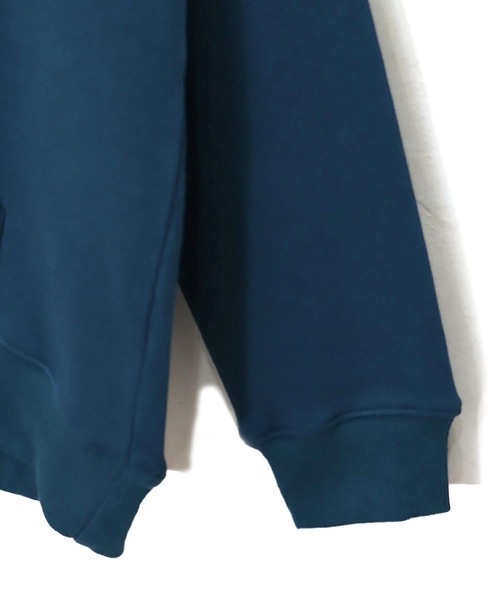 CORISCO（コリスコ）の「ヘビーウエイト裏毛カレッジ刺しゅうBIGプルパーカー(M1)（パーカー・メンズ・ホワイト/レッド/ブラック/ブルー/グレー・MEDIUM/LARGE/X-LARGE）」の16枚目の写真