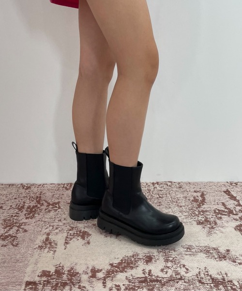 EPIMI E'PIMMY（エピミエピミー）の「【防水】ボリュームソールサイドゴアショートブーツ（ブーツ・レディース・ブラック・MEDIUM/LARGE）」の14枚目の写真