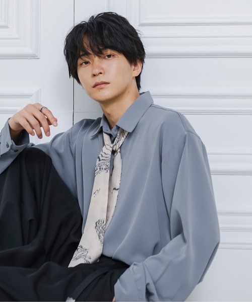 Ellno Loset(エルノロゼット)の「柄ボウタイシャツ(シャツ/ブラウス・メンズ・ブラック/オフホワイト/ブルーグレー・MEDIUM/LARGE)」の3枚目の写真